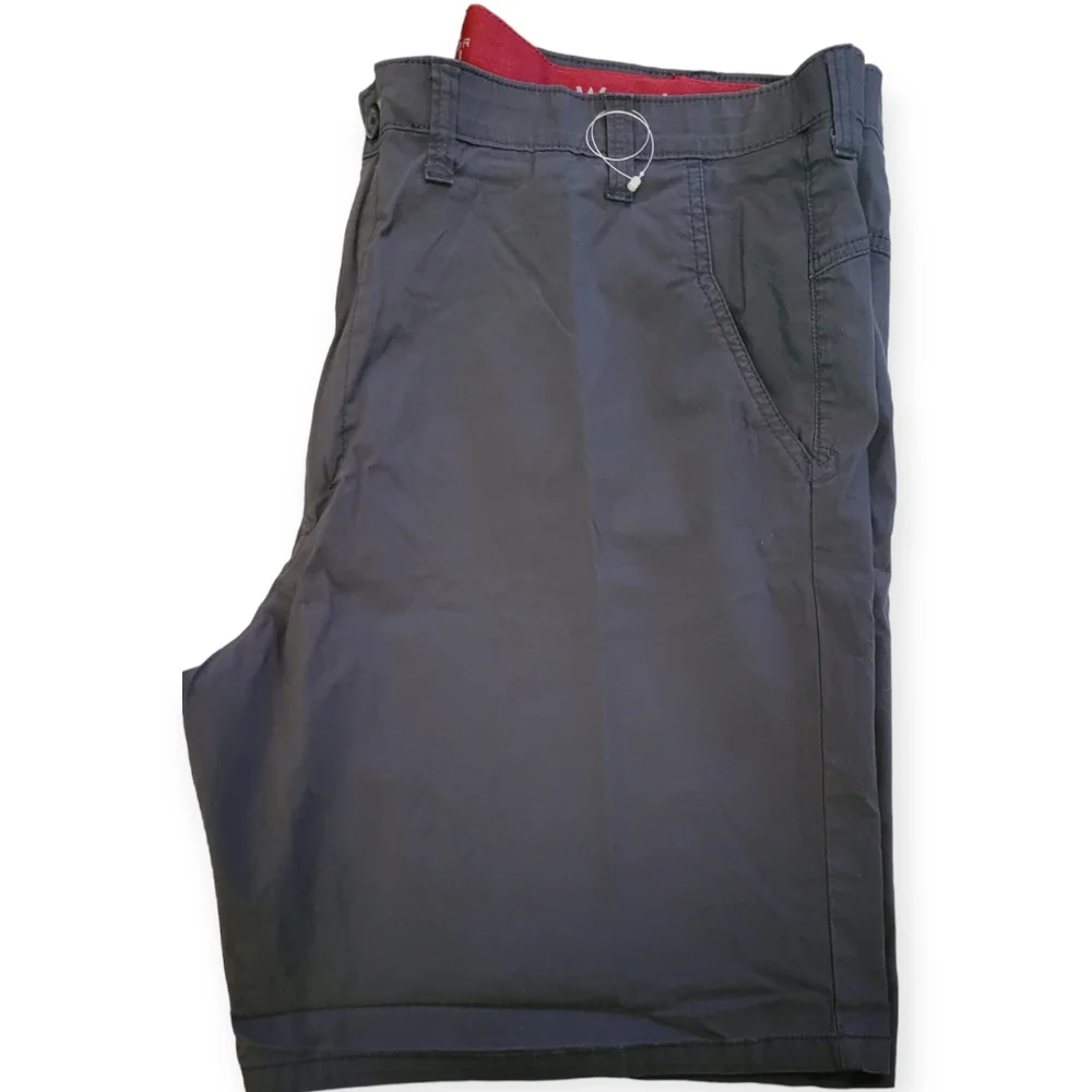 Outdoor Performance Shorts Size 44